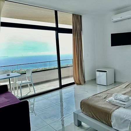 Wait 'N Sea Hotel Himare Buitenkant foto