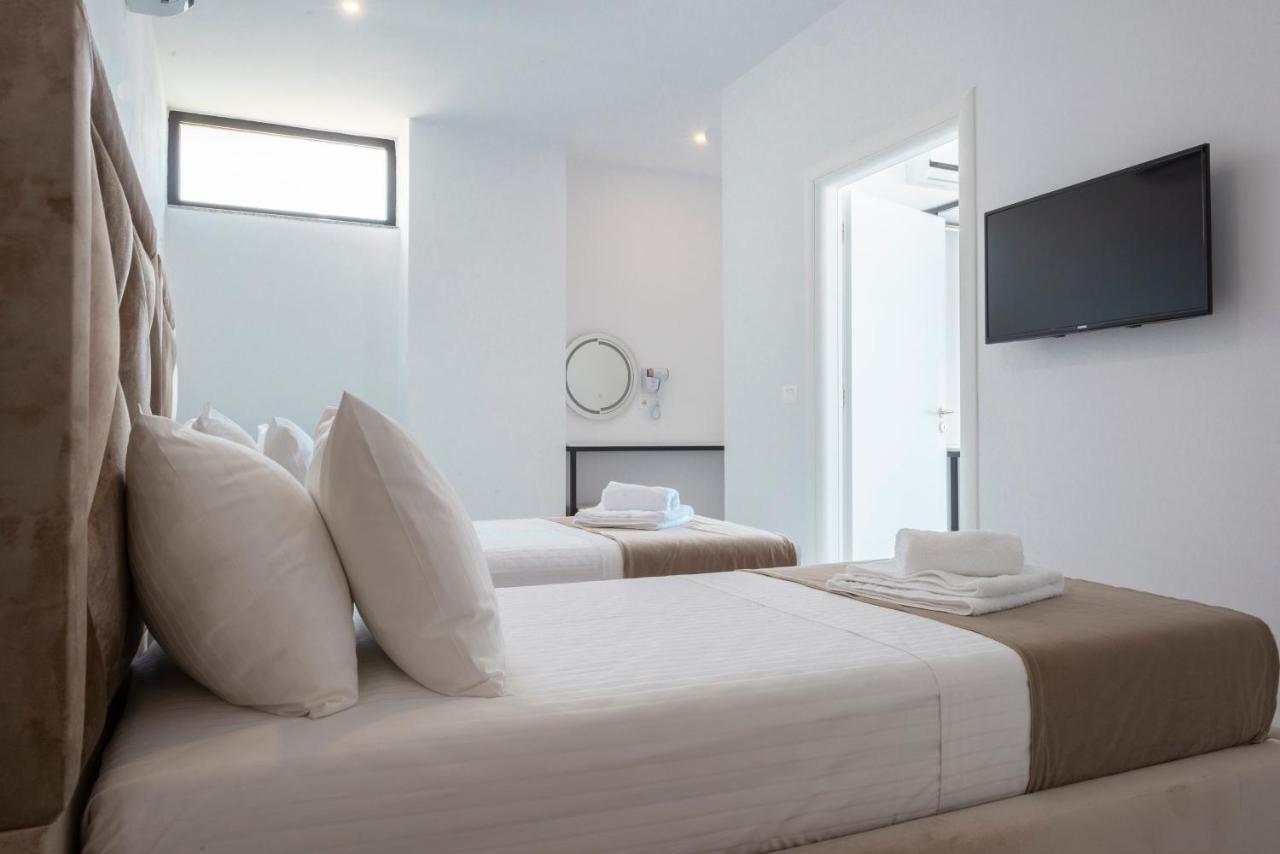 Wait 'N Sea Hotel Himare Buitenkant foto
