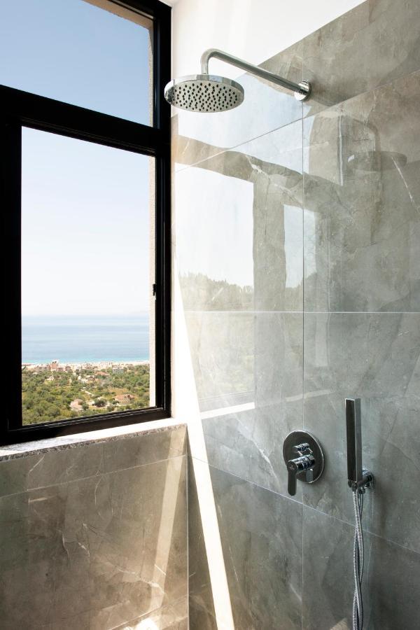 Wait 'N Sea Hotel Himare Buitenkant foto