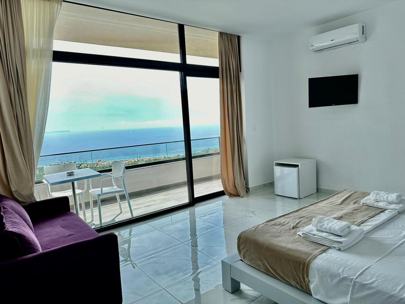 Wait 'N Sea Hotel Himare Buitenkant foto