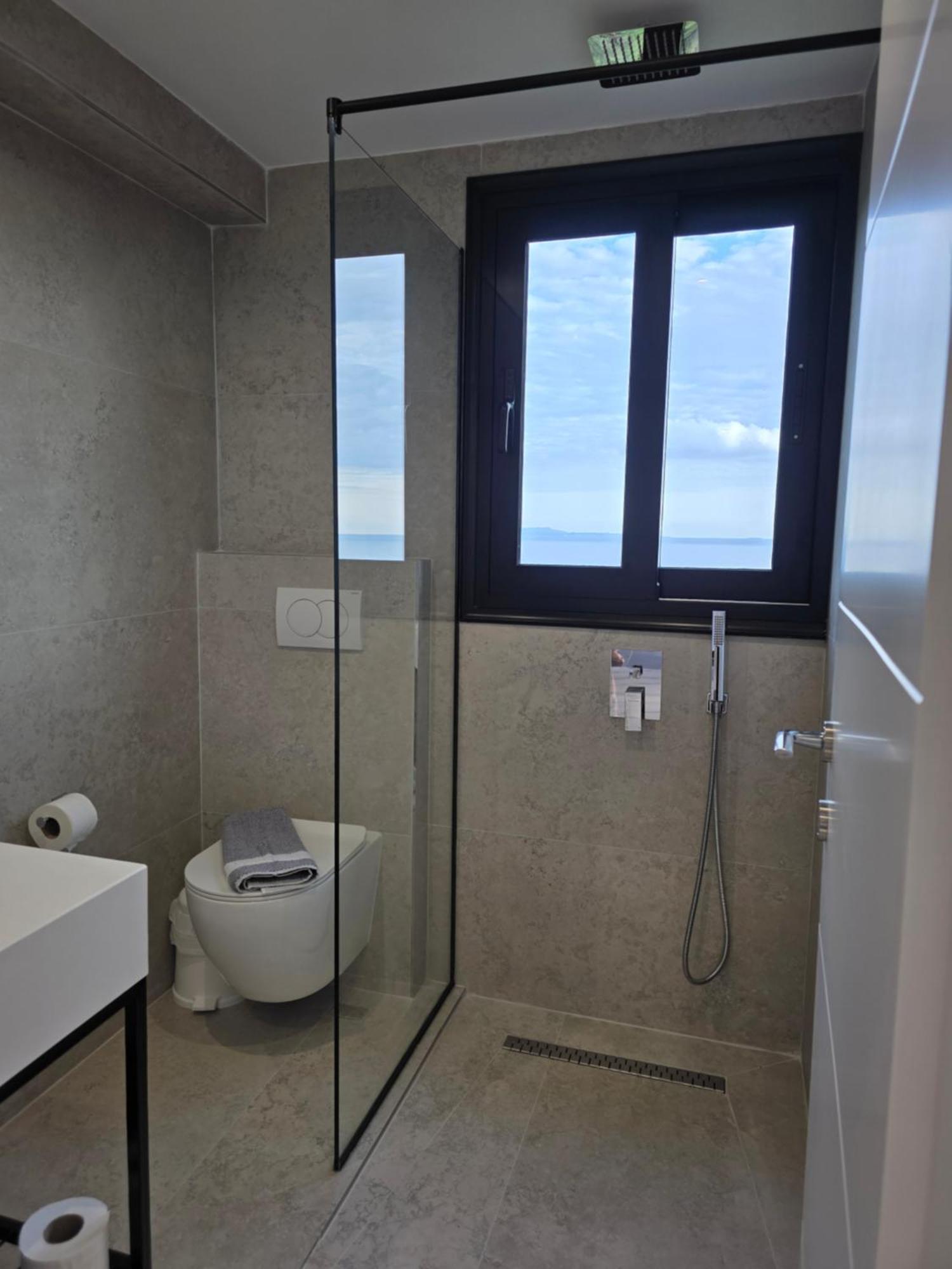 Wait 'N Sea Hotel Himare Buitenkant foto